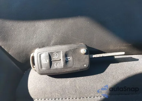 2013 Volkswagen Passat 2.0L Tdi Sel Premium from USA, damaged, VIN 1VWCN7A36DC042027